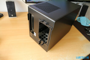 LianLi PC-Q25B Homeserver Rückseite