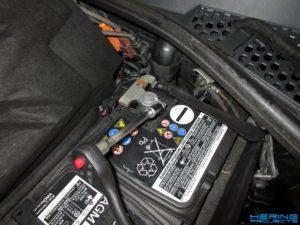 Abklemmen der KFZ Batterie Seat Leon 5F